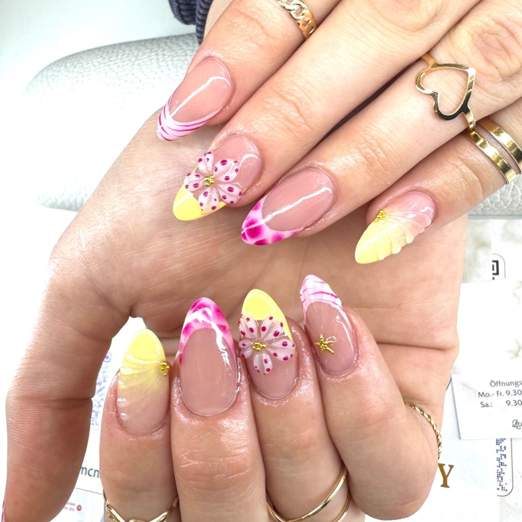 Elegantes Handnagel Design in Berlin bei MC Nails & Beauty mit modernem Nageldesign und perfekter Maniküre